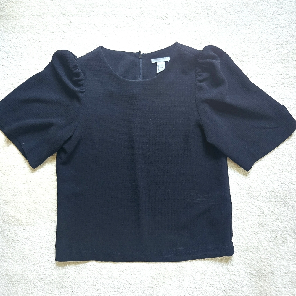 H&M Black Puff Sleeve Top